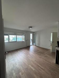 For rent Nanterre 2 rooms 49 m2 Hauts de Seine (92000) photo 2