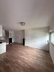 For rent Nanterre 2 rooms 49 m2 Hauts de Seine (92000) photo 3