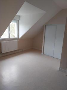 For rent Channay-sur-lathan 3 rooms 72 m2 Indre et loire (37330) photo 3