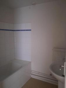 For rent Champigny-sur-veude 3 rooms 70 m2 Indre et loire (37120) photo 3