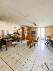 For sale Saint-hilaire-de-brethmas 8 rooms 172 m2 Gard (30560) photo 0
