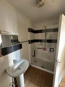 For sale Lomme 1 room 38 m2 Nord (59160) photo 3