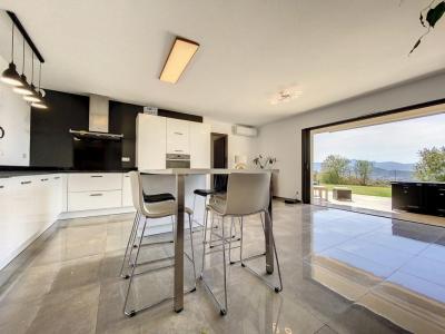 Louer Appartement 115 m2 Alata