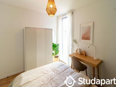 Louer Appartement 10 m2 Paris-19eme-arrondissement