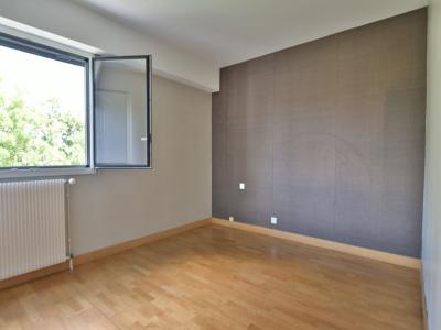 For sale CHOLET VILLE 4 rooms 101 m2 Maine et loire (49300) photo 4