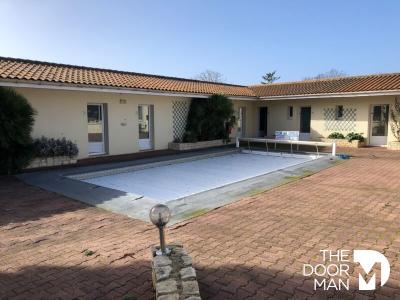 For sale Sainte-soulle 22 rooms 640 m2 Charente maritime (17220) photo 3