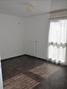 For rent Verriere 3 rooms 58 m2 Yvelines (78320) photo 3