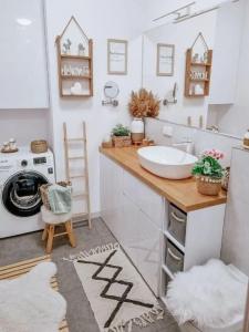 For sale Beaucaire 2 rooms 43 m2 Gard (30300) photo 4
