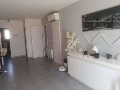 For sale Brignac 3 rooms 76 m2 Herault (34800) photo 3