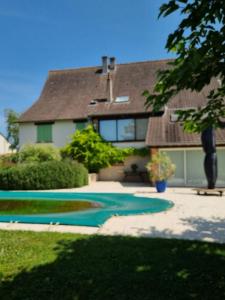 Annonce Vente 10 pices Maison Plaimpied-givaudins 18