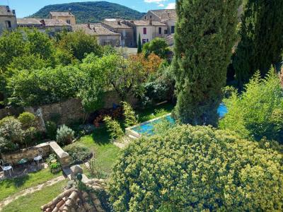 For sale Saint-hippolyte-du-fort 16 rooms 510 m2 Gard (30170) photo 1