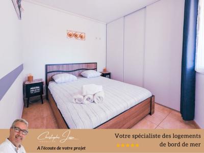 For sale Barcares 13 rooms 217 m2 Pyrenees orientales (66420) photo 3