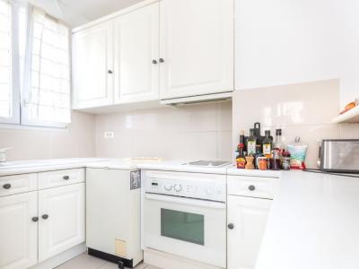 For rent Paris-11eme-arrondissement 2 rooms 39 m2 Paris (75011) photo 2