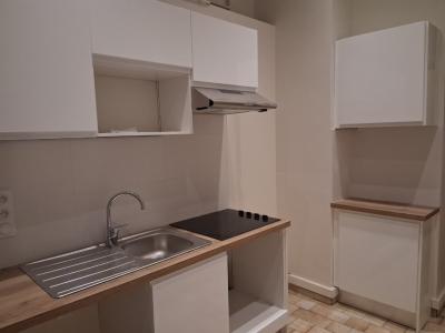 For rent Lyon-2eme-arrondissement 3 rooms 71 m2 Rhone (69002) photo 3