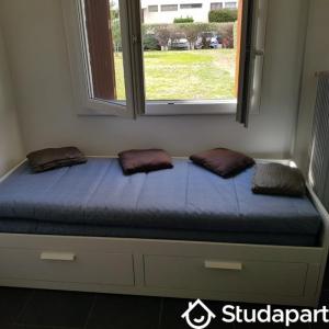 Louer Appartement Marseille-9eme-arrondissement Bouches du Rhone