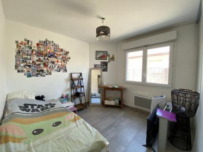 For sale 4 rooms 95 m2 Herault (34140) photo 2