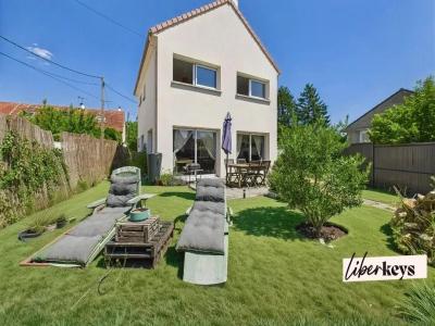 For sale Auteuil 4 rooms 90 m2 Yvelines (78770) photo 0