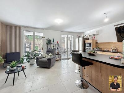 Acheter Appartement 61 m2 Rougiers