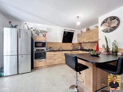 Acheter Appartement Rougiers 270000 euros