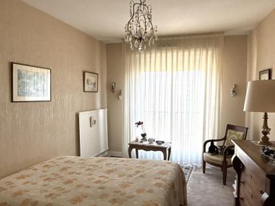 For sale Saint-etienne 5 rooms 117 m2 Loire (42000) photo 4