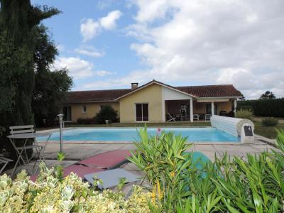 For sale Saint-yaguen 5 rooms 156 m2 Landes (40400) photo 3