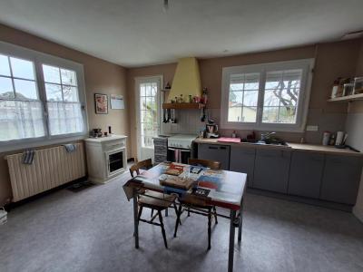 For sale Mouilleron-en-pareds 4 rooms 98 m2 Vendee (85390) photo 2