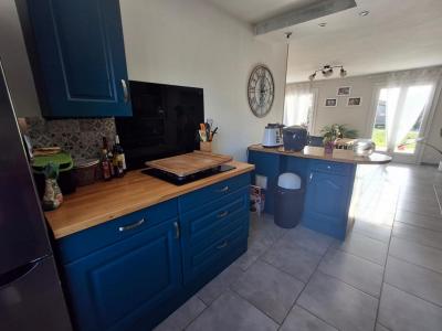 For sale Doix 4 rooms 116 m2 Vendee (85200) photo 3