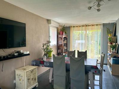For sale Riorges 4 rooms 87 m2 Loire (42153) photo 2