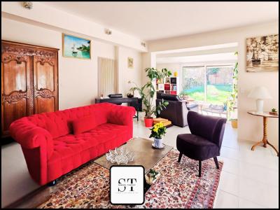 For sale Saint-sebastien-sur-loire 8 rooms 207 m2 Loire atlantique (44230) photo 2
