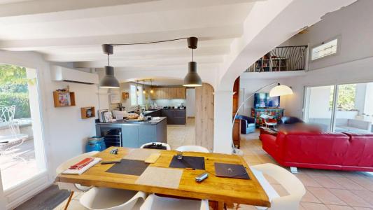 Acheter Maison Muy 640000 euros