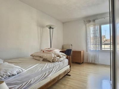 For sale Bordeaux 3 rooms 61 m2 Gironde (33800) photo 3