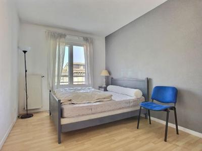 For sale Bordeaux 3 rooms 61 m2 Gironde (33800) photo 4