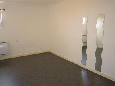 For rent Plozevet 3 rooms 85 m2 Finistere (29710) photo 4