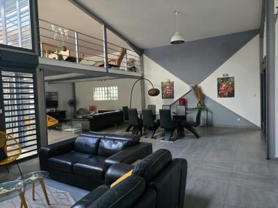 For rent Saint-pierre 326 m2 Reunion (97410) photo 2