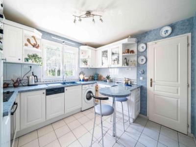 For sale Villejuif 5 rooms 230 m2 Val de Marne (94800) photo 3