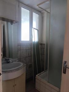 For sale Brest 2 rooms 46 m2 Finistere (29200) photo 2