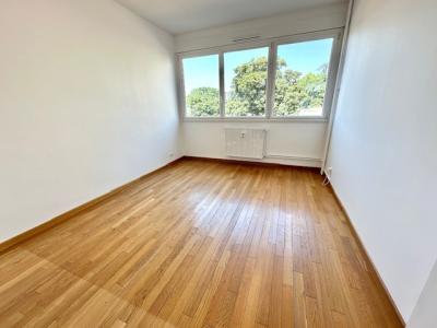 For rent Lyon-3eme-arrondissement 4 rooms 83 m2 Rhone (69003) photo 3