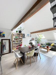 For sale Lille 6 rooms 107 m2 Nord (59000) photo 2