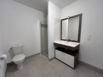 For rent Reze 2 rooms 45 m2 Loire atlantique (44400) photo 2