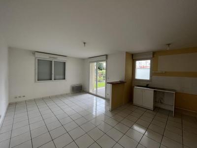 For rent Saint-sebastien-sur-loire 2 rooms 48 m2 Loire atlantique (44230) photo 2