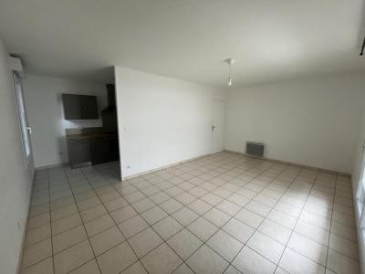 For rent Nantes 2 rooms 50 m2 Loire atlantique (44100) photo 1