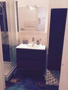 For rent Paris-17eme-arrondissement 1 room 27 m2 Paris (75017) photo 2