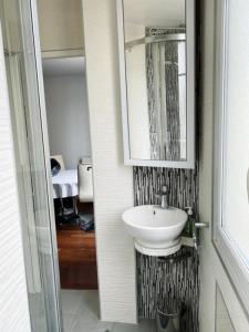 For rent Paris-15eme-arrondissement 2 rooms 28 m2 Paris (75015) photo 4