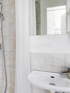 For rent Paris-5eme-arrondissement 1 room 17 m2 Paris (75005) photo 4