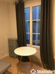 For rent Paris-11eme-arrondissement 1 room 13 m2 Paris (75011) photo 1