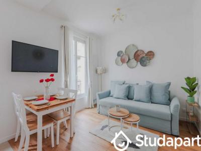 Louer Appartement 30 m2 Paris-7eme-arrondissement