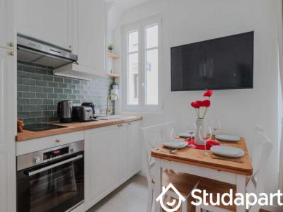 Louer Appartement Paris-7eme-arrondissement 2500 euros