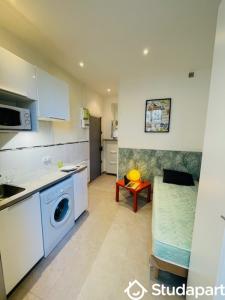 Louer Appartement 11 m2 Paris-19eme-arrondissement
