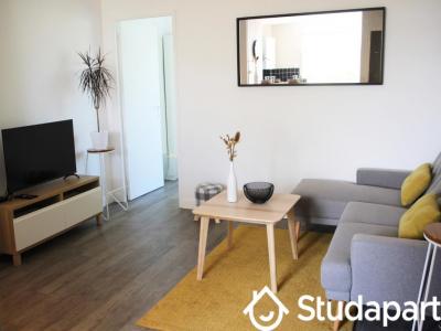 For rent Nantes 1 room 10 m2 Loire atlantique (44300) photo 2