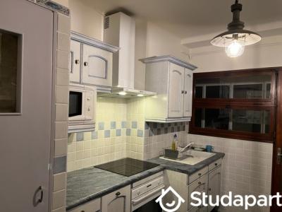 For rent Marseille-7eme-arrondissement 3 rooms 60 m2 Bouches du Rhone (13007) photo 3